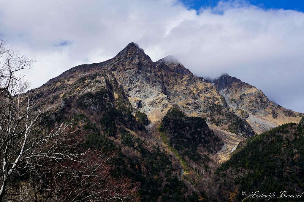 Myōjin-dake (2,931 m / 9616 ft)