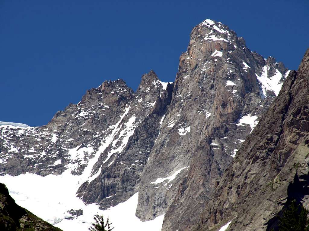 Vallon from Aiguille de Triolet towards Val Ferret 2016