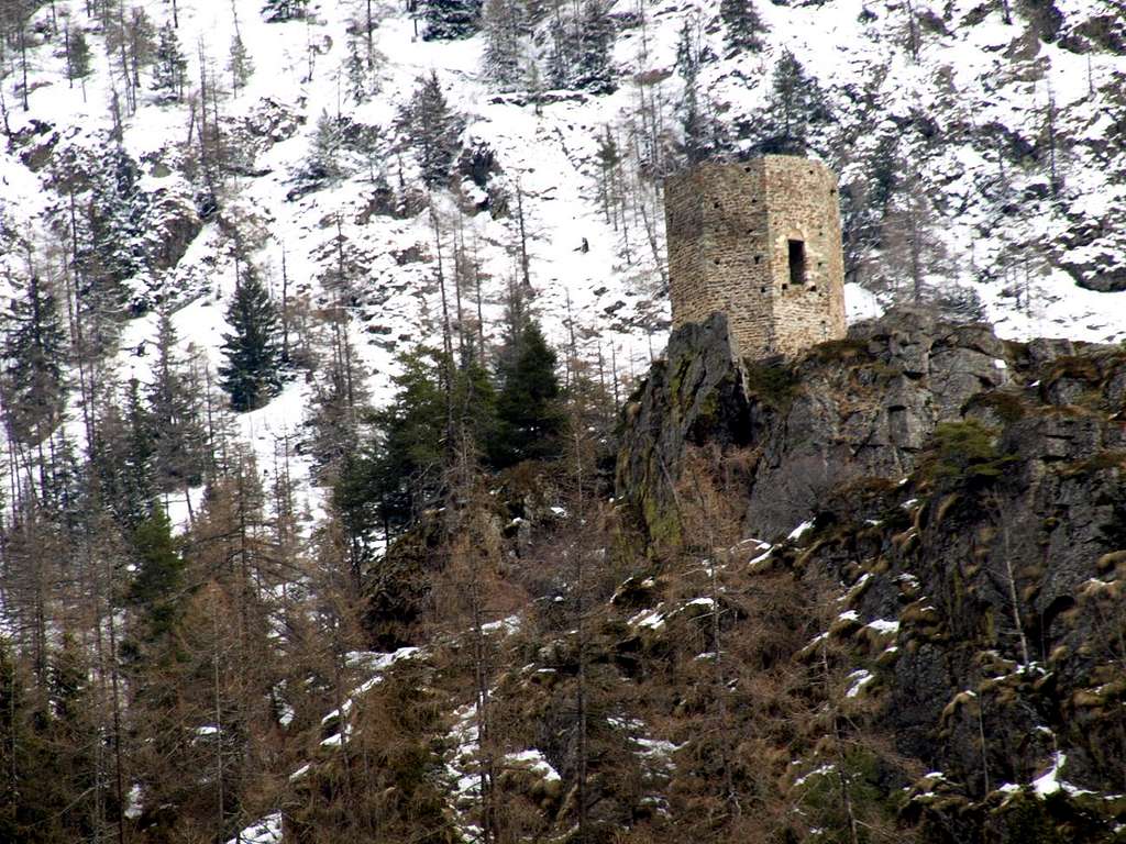 Tornalla's Tower West Face from North-northwest 2017