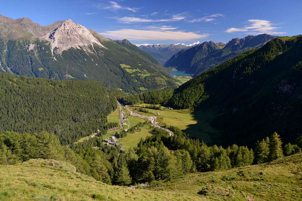 Poschiavo valley and Sassalbo (2862 m)