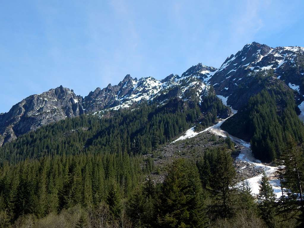 Wide angle view of South Gemini Peak from Monte Cristo townsite