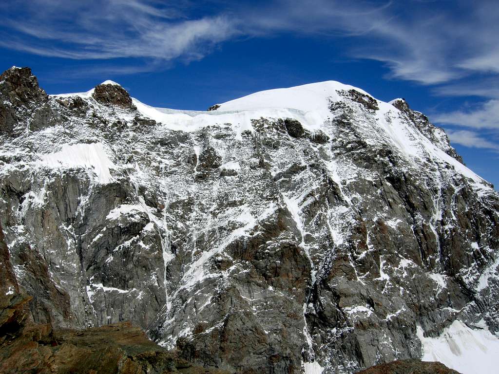 The mighty Valsesia wall of Punta Parrot seen from Punta Giordani