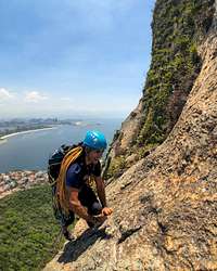 rock-climbing-rio-de-janeiro-sugarloaf-route-italianos-2