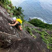 rock-climbing-rio-de-janeiro-sugarloaf-route-heineken