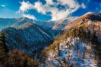 Snowy mountain peaks in seoraksan natioanl park