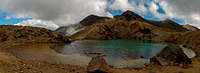 Tongariro Crossing descent 15 pan (Lower Emerald Lake) 1080