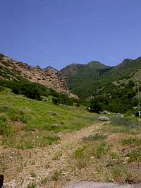Trailhead to Heughs Canyon