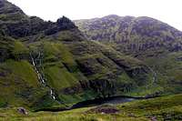 NE-ridge of Carrauntoohil:...