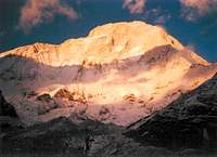 Makalu in 2002 photo by Dr...