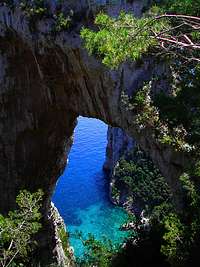 the Arco Naturale di Capri