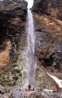 Rinka Waterfall