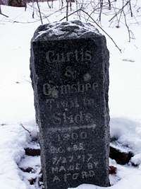 Curtis-Ormsbee Monument