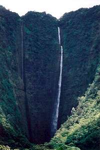 Hi'ilawe Falls