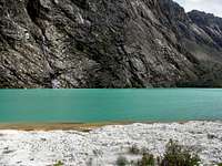 Llanganuco lake