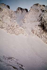 Estasen Couloir from Coronas Glacier