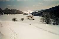 Miqueletes Hut in the snow