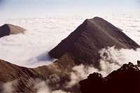 Humboldt Peak rises