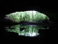 Aroe Jari cave
