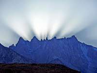 Light play over the Corcoran peaks and Mt. Le Conte
