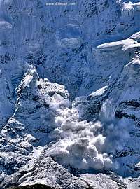 Avalanch - Flying Death...