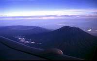 03-1996, Gunung Agung and at...