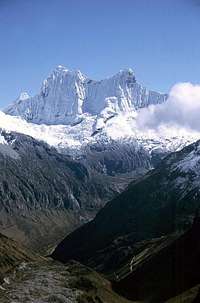 West Chacraraju (6.112m) and...