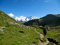 Hiking down to Zermatt 