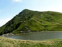 Mihailecu summit  and Vinderel lake