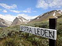 Västra Leden sign