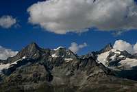 Ober Gabelhorn 4063m, Wellenkuppe 3909m, Zinalrothorn 4221m