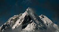 The knife-like summit ridge...