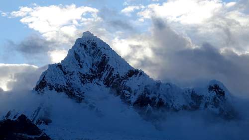 Quitaraju from camp Tuallipampa