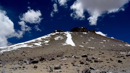 Uturuncu, final summit approach from the saddle