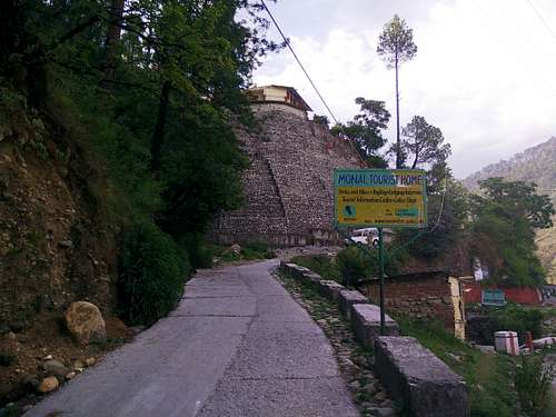 Road to Hotel Monal