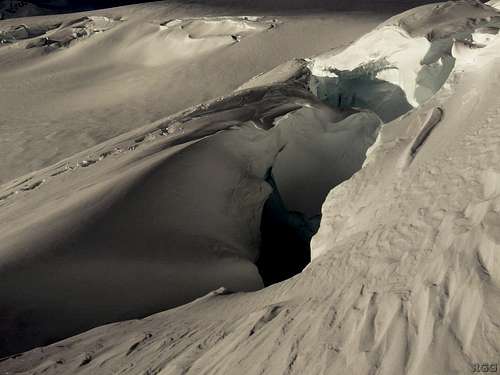 Crevasse on the Svínafellsjökull glacier