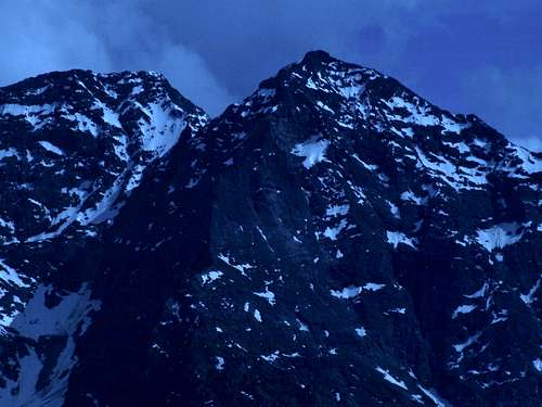 World is ... Mont Ròss de Comboé above the Becca 2017