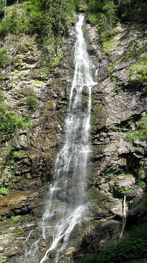 Scorusu waterfall