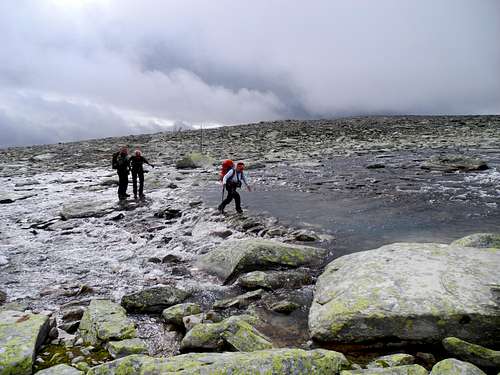 Ford at the start of Snøhetta Normal route