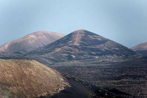 Montaña del Cortijo (434m), Montaña  de los Rodeos (445m)