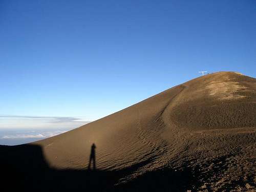 Crater and summit of Volcan...