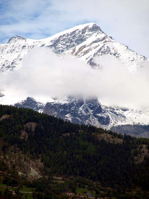 First snow Grand Combin above Grand Tête de By 2017