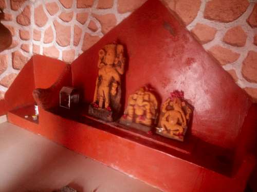 Temple idols