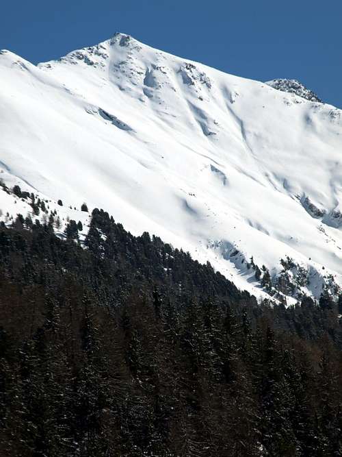 Mont Bellefaçe <i>(2970m)</i> in East by Plan de l'Eyvie 2016