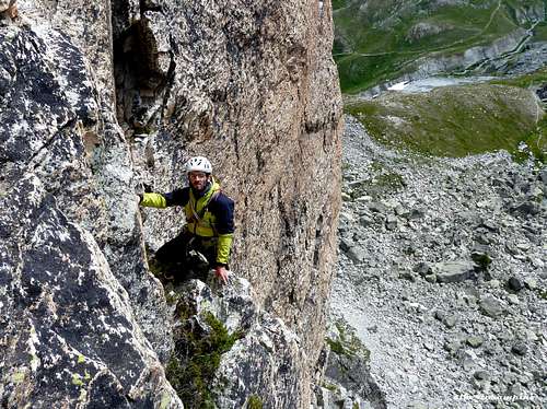 Getting the stance on the route SSE, Aiguille Pierre Andrè