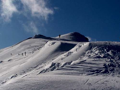 Winter ascent of Porezen