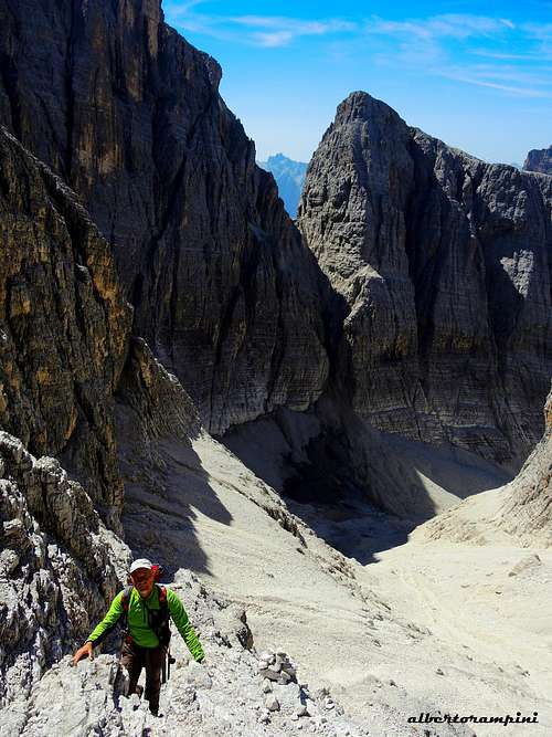 Popéra Normal route, start of the scramble