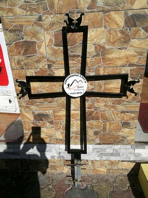 cross for Tungurahua summit