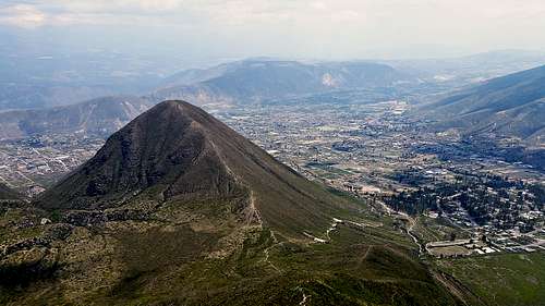 Cerro La Marca (Pululagua Crater)