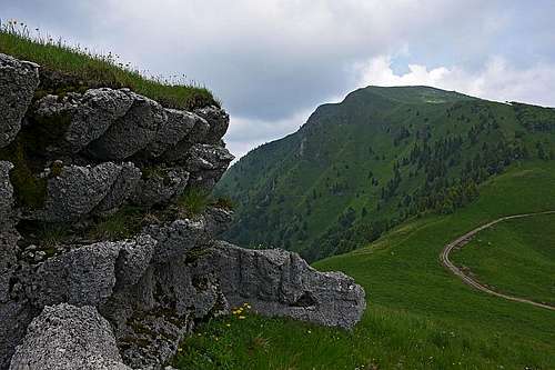 On the SE ridge of Porezen