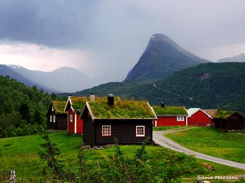 The hamlet of Hornindalssætra